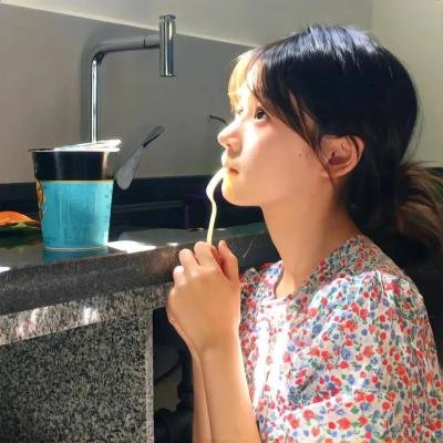 生命宛如幽暗长河海报
